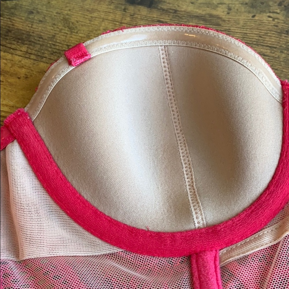 Victoria’s Secret Corset - Picture 6 of 8